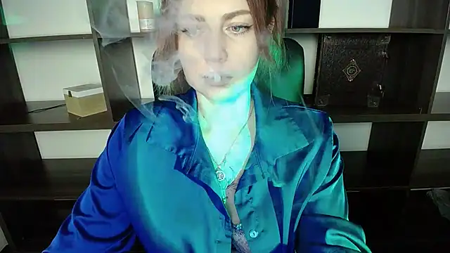 Snapshot of Lizzy_Love chatting on 02/15/25, 02:11 Lizzy Love online show from 02/15/25, 02:11