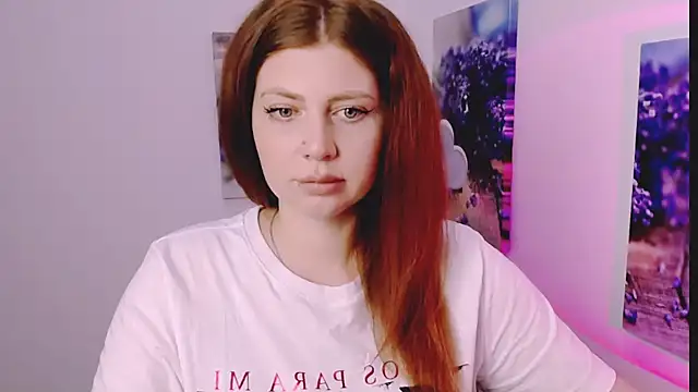 Snapshot of Lizzy_Love chatting on 11/28/25, 01:36 Lizzy Love online show from 11/28/25, 01:36