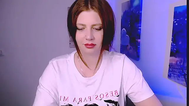 Snapshot of Lizzy_Love chatting on 12/15/25, 12:53 Lizzy Love online show from 12/15/25, 12:53