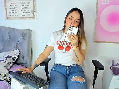 cindy love2 online show from 11/25/25, 12:38