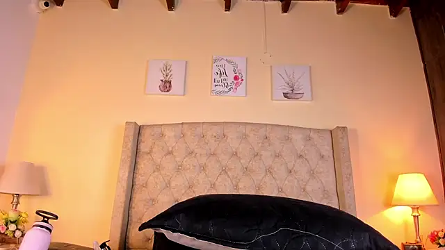 allisson m online show from 04/25/26, 12:08