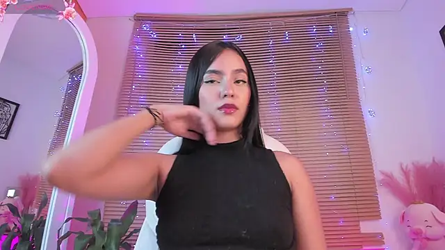 Snapshot of eyleen_lee_ chatting on 01/11/25, 12:22 eyleen lee online show from 01/11/25, 12:22