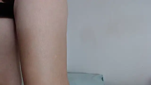 Snapshot of Niurca01_ chatting on 01/23/25, 05:52 Niurca01 online show from 01/23/25, 05:52