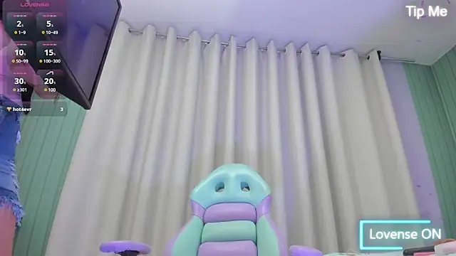 Emelyross  online show from 02/18/25, 12:48