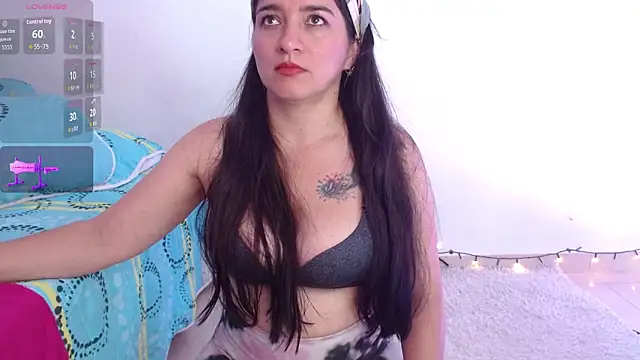 Emelyross  online show from 05/11/26, 01:17