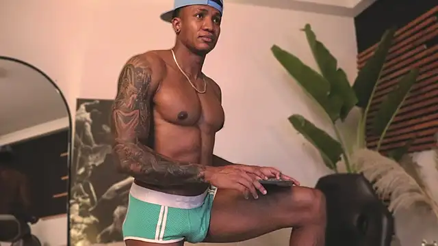 Logan Varela online show from 02/13/25, 11:37