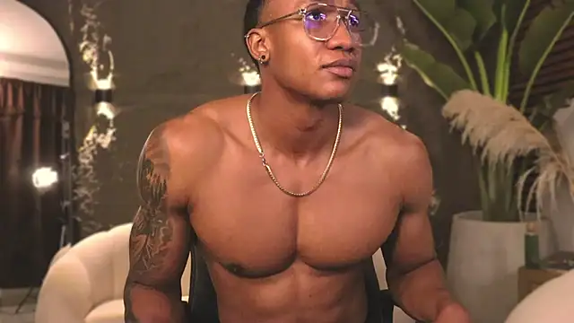 Logan Varela online show from 02/20/25, 09:09