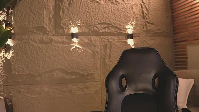 Logan Varela online show from 03/12/25, 01:36