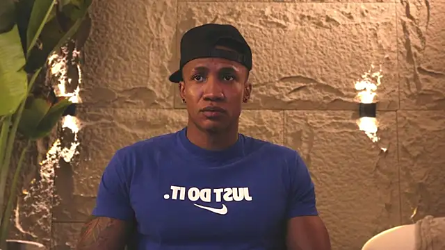 Logan Varela online show from 03/21/25, 11:01