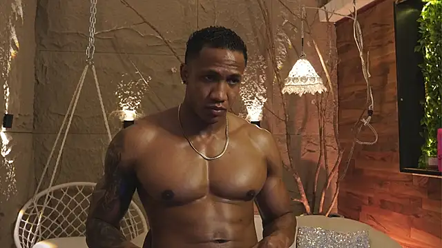 Logan Varela online show from 09/15/25, 05:13