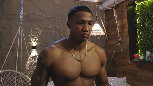 Logan Varela online show from 09/17/25, 01:13