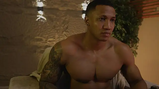 Logan Varela online show from 10/19/25, 06:08