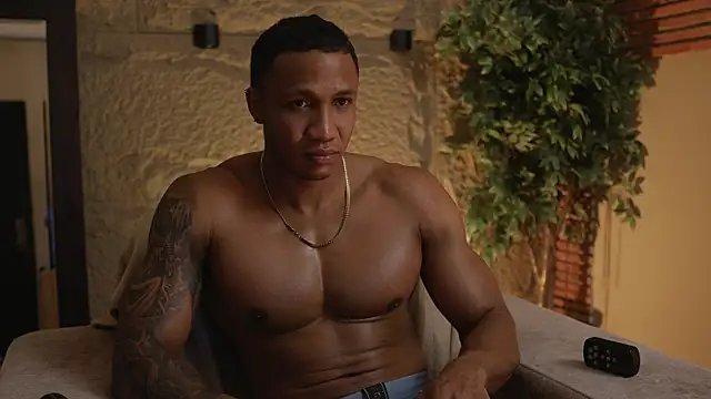 Logan Varela online show from 10/23/25, 02:38