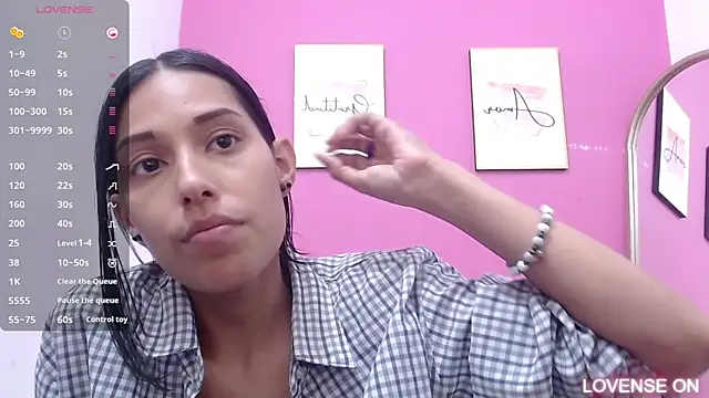 yourcuteneighbourr online show from 03/22/25, 09:24