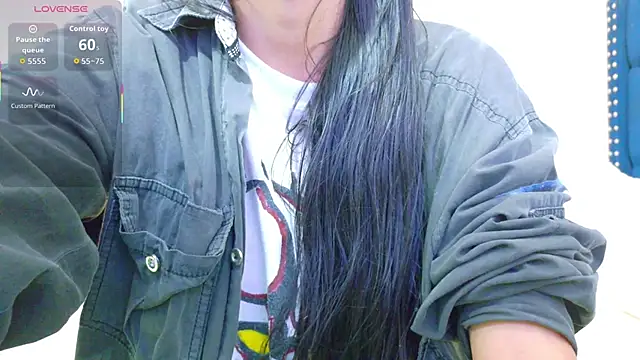 yourcuteneighbourr online show from 10/15/25, 03:17