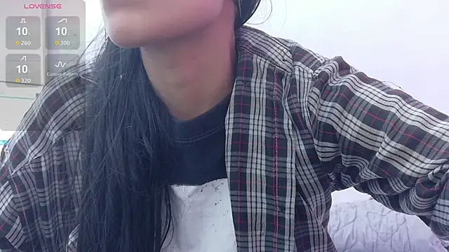 yourcuteneighbourr online show from 10/28/25, 02:59