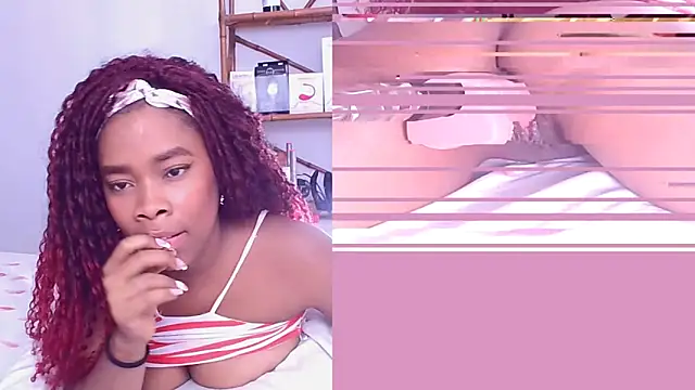 Snapshot of Sophia_Lovers01 chatting on 01/05/25, 01:56 Sophia Lovers01 online show from 01/05/25, 01:56