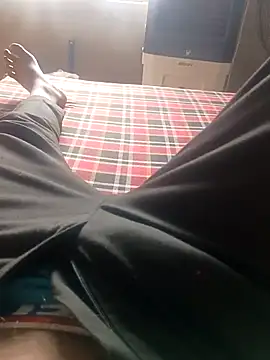 Snapshot of rjxraj chatting on 10/21/25, 09:54 rjxraj online show from 10/21/25, 09:54