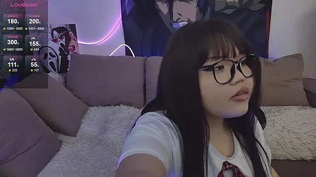 Snapshot of LeyaKan chatting on 01/11/25, 10:40 LeyaKan online show from 01/11/25, 10:40