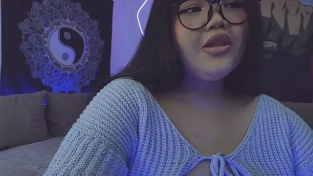 Snapshot of LeyaKan chatting on 01/15/25, 08:05 LeyaKan online show from 01/15/25, 08:05