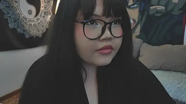 Snapshot of LeyaKan chatting on 02/03/25, 07:31 LeyaKan online show from 02/03/25, 07:31