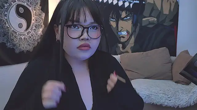 Snapshot of LeyaKan chatting on 02/07/25, 09:26 LeyaKan online show from 02/07/25, 09:26