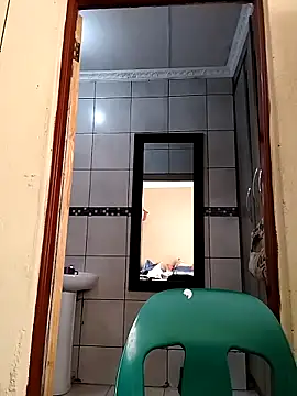 Snapshot of bigvendadick chatting on 02/24/25, 02:48 bigvendadick online show from 02/24/25, 02:48