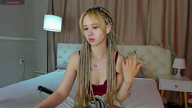 Valerie Woods online show from 06/19/26, 12:37