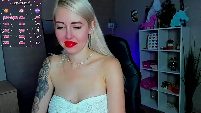 Snapshot of Mermaid_N chatting on 01/13/26, 01:44 Mermaid N online show from 01/13/26, 01:44