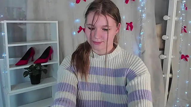 Snapshot of Rebecca_Kelly chatting on 01/09/25, 12:46 Rebecca Kelly online show from 01/09/25, 12:46