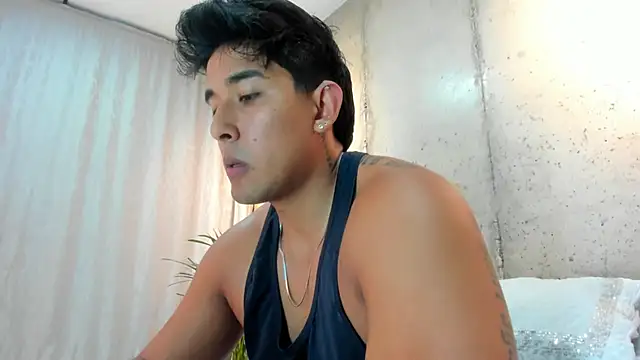 Snapshot of Alan_greek_1 chatting on 02/04/25, 10:10 Alan greek 1 online show from 02/04/25, 10:10