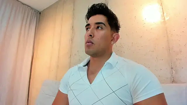 Snapshot of Alan_greek_1 chatting on 02/08/25, 03:19 Alan greek 1 online show from 02/08/25, 03:19