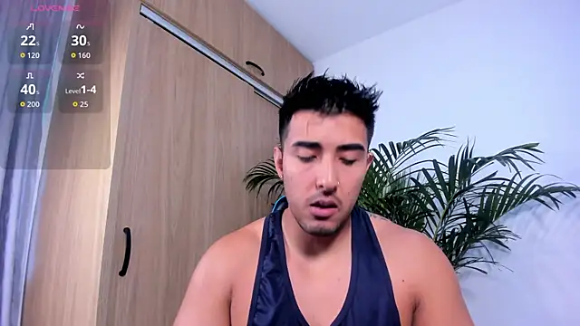 Snapshot of Alan_greek_1 chatting on 10/18/25, 11:00 Alan greek 1 online show from 10/18/25, 11:00