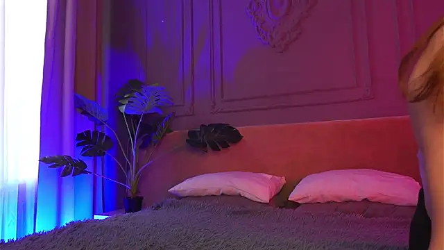 Liv Fay online show from 09/11/25, 03:01