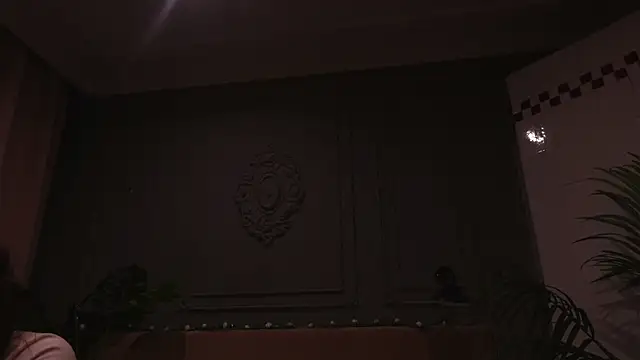 Liv Fay online show from 12/18/25, 02:12