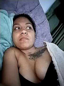 Tiphanydirty3 online show from 04/28/26, 02:27