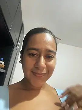  carito  online show from 11/26/25, 06:31