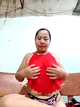 Queen 18200 online show from 10/20/25, 12:33