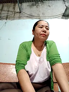 Snapshot of Queen_18200 chatting on 03/08/26, 02:04 Queen 18200 online show from 03/08/26, 02:04