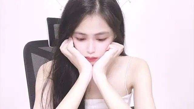 ---MIA--- online show from 09/22/25, 02:30