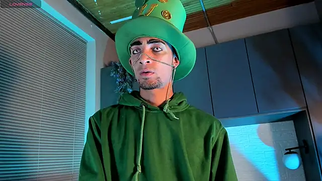 DrakeNeumann online show from 10/29/25, 03:53