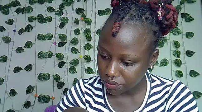 Snapshot of sexybree_ chatting on 01/31/25, 08:43 sexybree online show from 01/31/25, 08:43