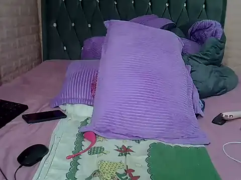 Snapshot of sexybree_ chatting on 10/27/25, 10:47 sexybree online show from 10/27/25, 10:47