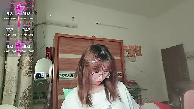 Lili 666 online show from 05/14/26, 08:26