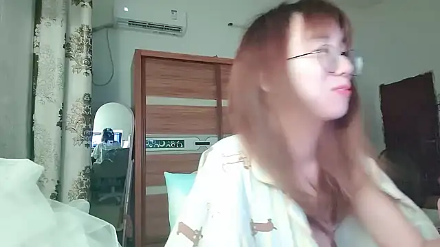 Lili 666 online show from 05/28/26, 05:10