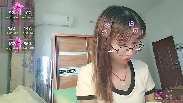 Lili 666 online show from 06/18/26, 07:19