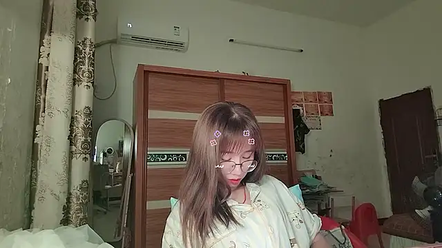Lili 666 online show from 06/23/26, 03:54