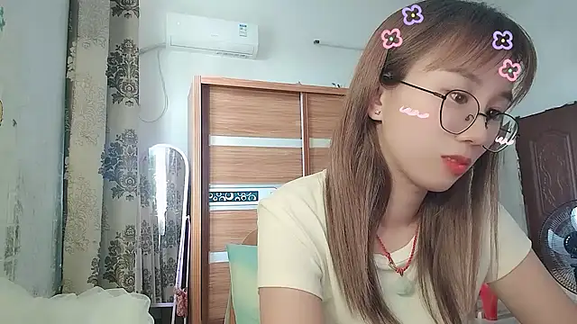Lili 666 online show from 06/24/26, 08:24