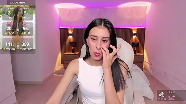 Snapshot of karlaa_james chatting on 04/20/26, 11:02 karlaa james online show from 04/20/26, 11:02