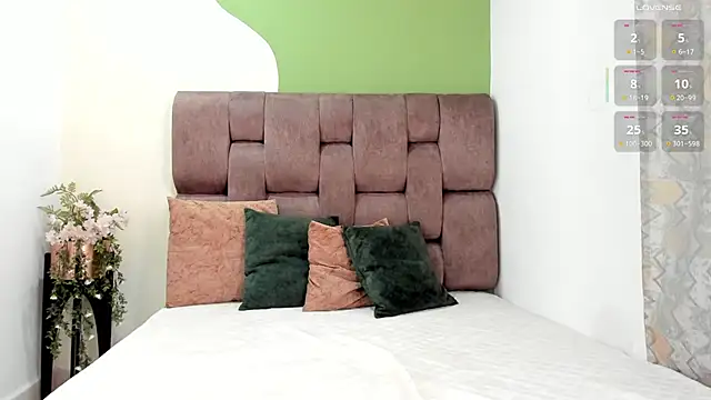 Miranda doll  online show from 11/24/25, 12:16